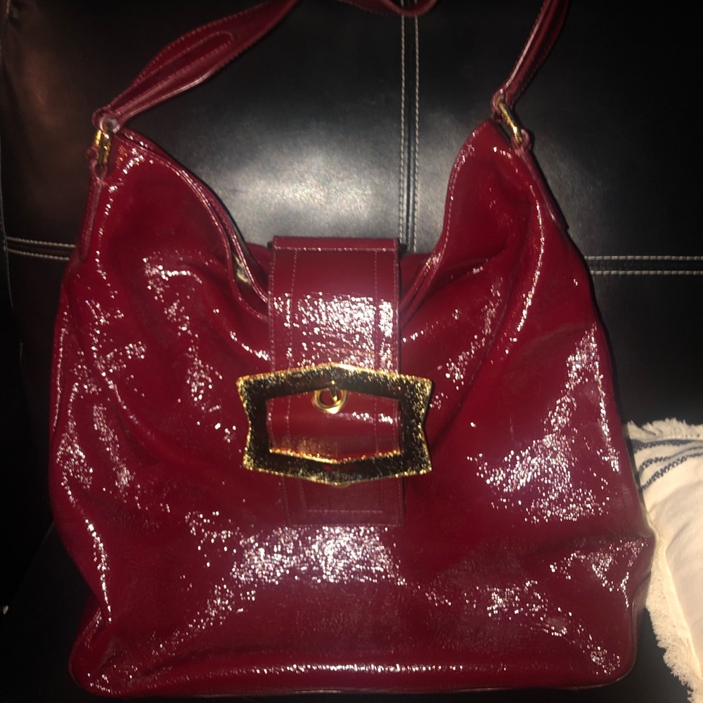 Nice Hobo bag in a nice condition clean no stains no rips